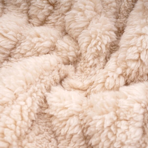 100% Polyester Lightweight Embossed Sherpa Fleece for Crafts & Apparel