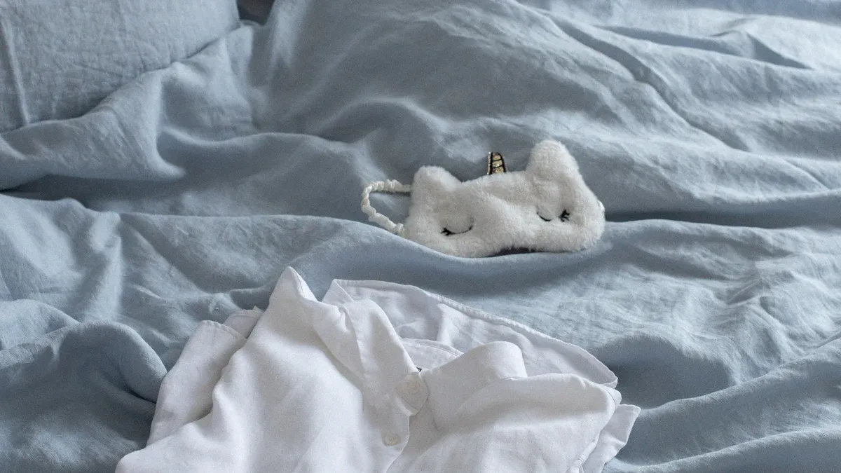 Linen Fabric Texture: Tactile and Visual Qualities