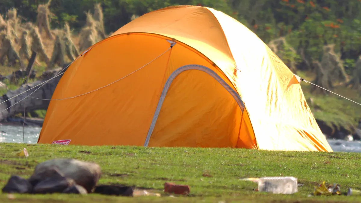 Main Applications of Heavy Duty Mesh Fabric in Outdoor Gear