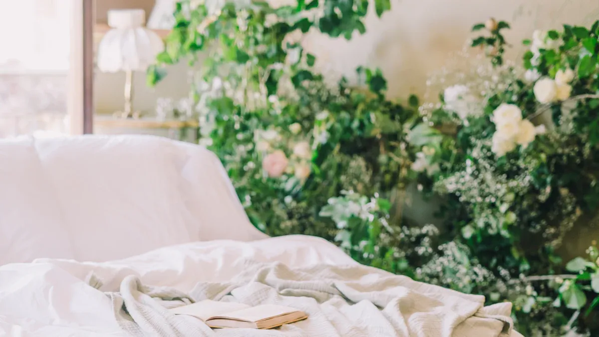 The evolution of fleece printed fabric from classic blankets to contemporary clothing