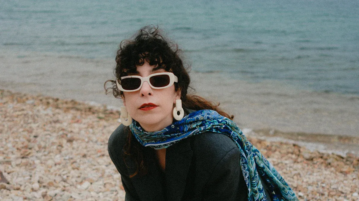6 Reasons Why Silk Jersey Knit Fabric is a Traveler